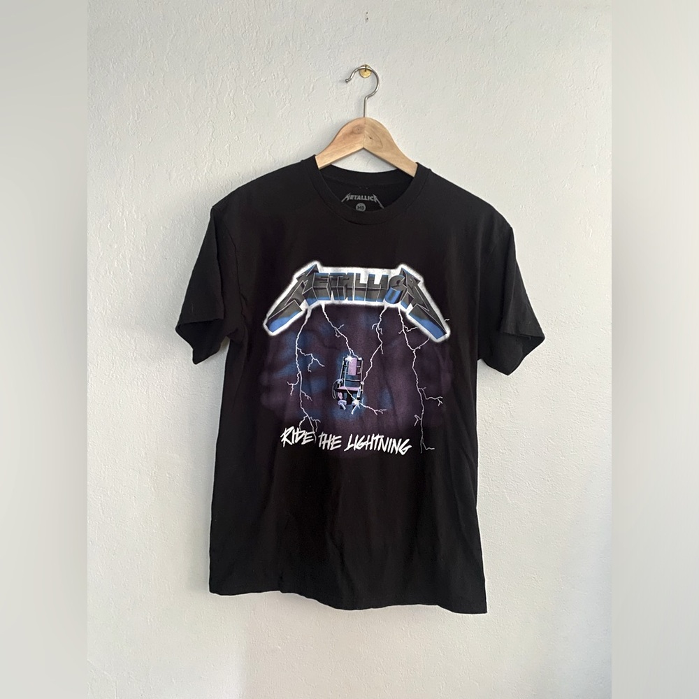 Metallica Ride the Lightning t-shirt NWOT